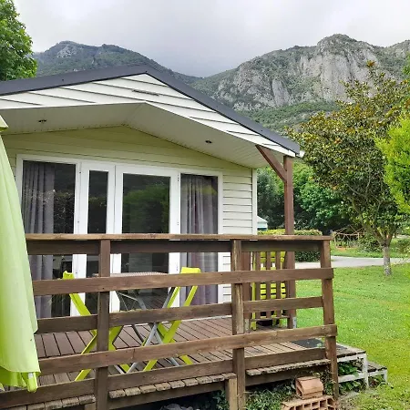 Ecovillage Soleil Du Pibeste 캠프장 4*