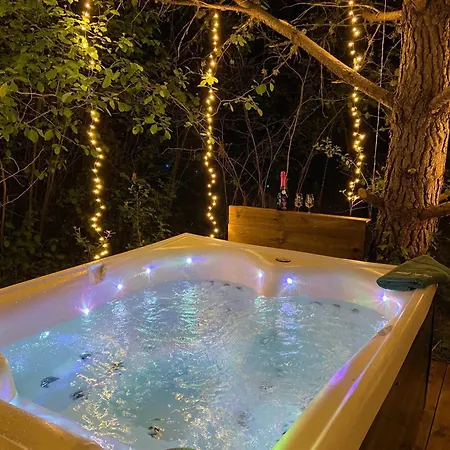 Campsite Ecovillage Soleil Du Pibeste 4*