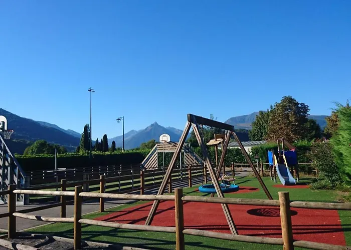 Kemping Ecovillage Soleil Du Pibeste 4*