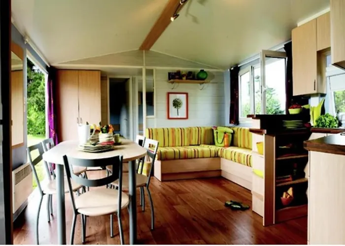 Κάμπινγκ Ecovillage Soleil Du Pibeste