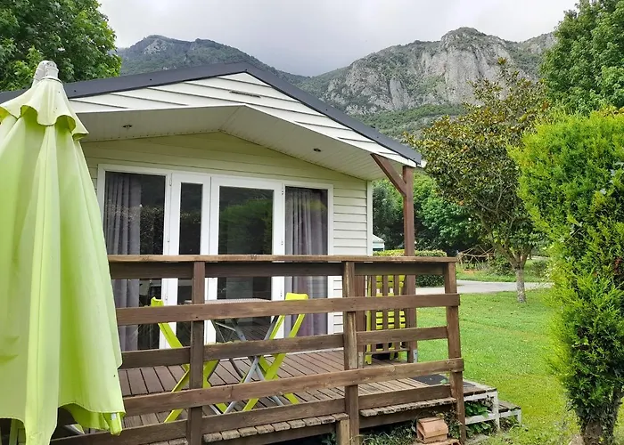 Ecovillage Soleil Du Pibeste Κάμπινγκ 4*