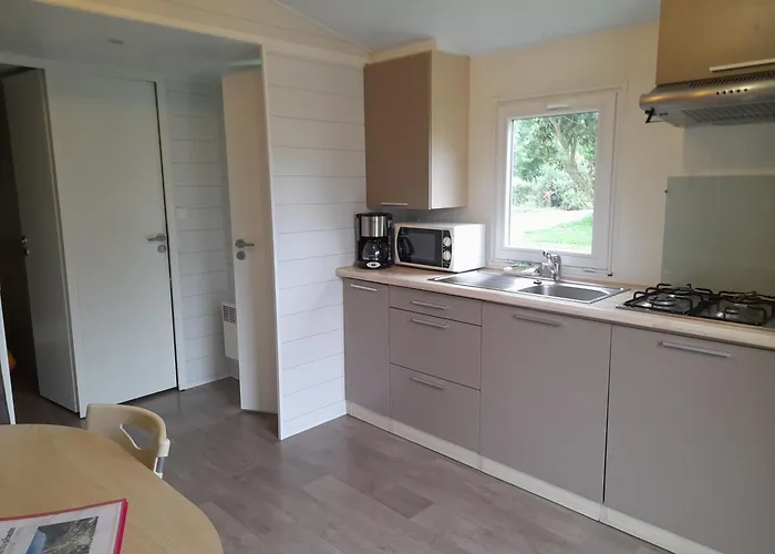 Ecovillage Soleil Du Pibeste Κάμπινγκ 4*