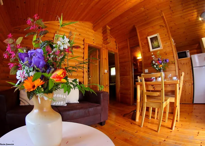 Ecovillage Soleil Du Pibeste 캠프장