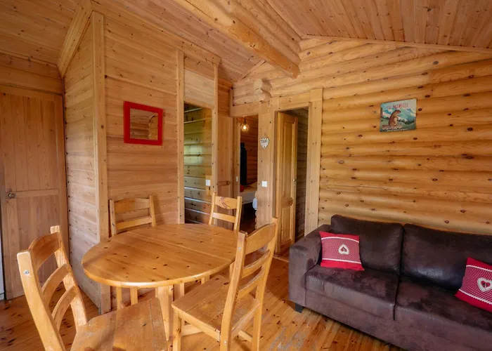 캠프장 Ecovillage Soleil Du Pibeste 아고스 비달로스